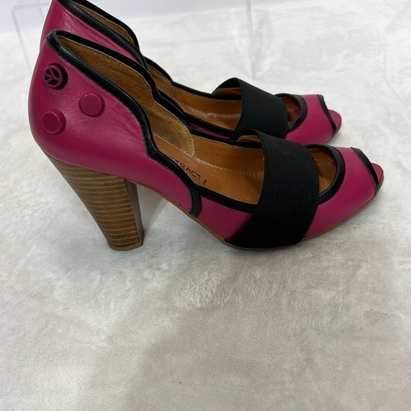 Opposites attract Spencer pink and black slip on heels. Size 6.5. EUC. - Picture 6 of 9